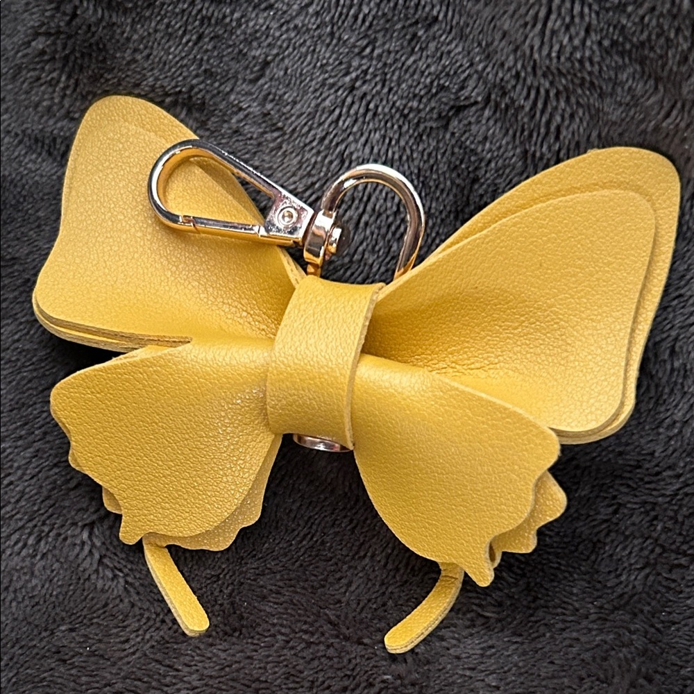Beautiful Faux Leather Butterfly Bag Charm or Keychain - Picture 5 of 8